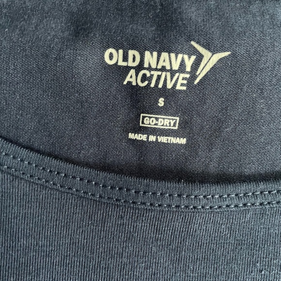 NWT Old Navy Active Top - Picture 3 of 5